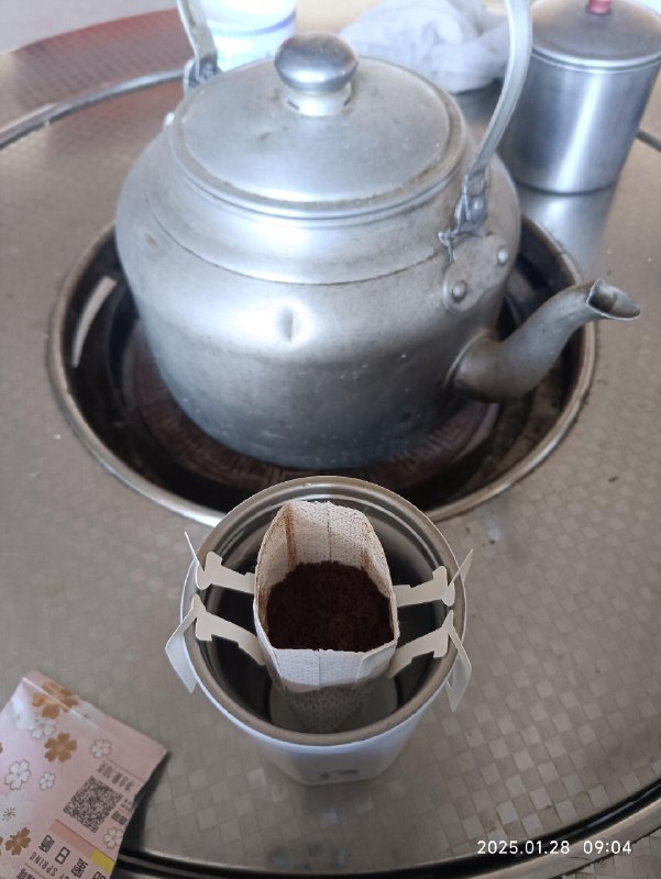 又到了炊壶泡咖啡的时候了